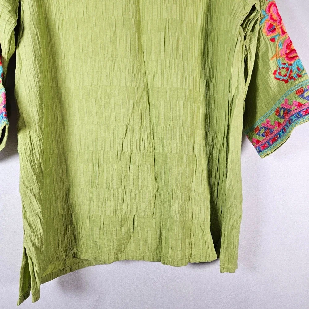 Calessa Top Womens L Green Embroidered 3/4 Sleeve Boho Peasant Festival Vacation